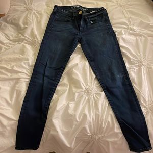 American Eagle Super Super Stretch Dark Wash Skinny Jeans (size 2 short)
